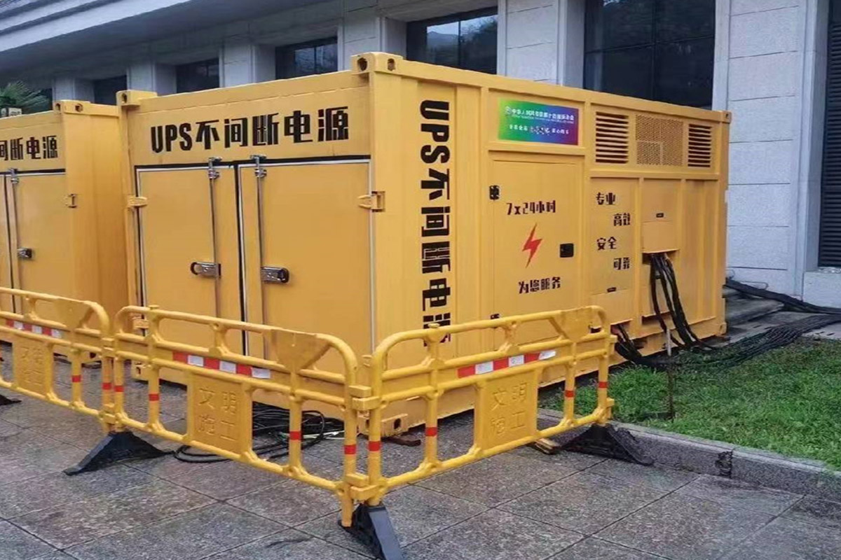 富顺发电机租赁施工现场